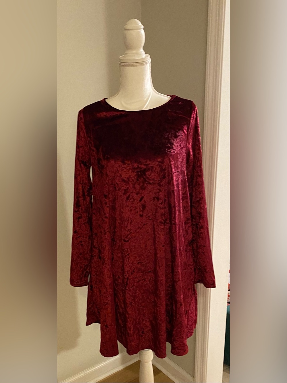Women's Velvet Red Swing Dress/Tunic Size M NWT